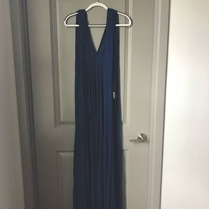 Lulu’s Tricks of the Trade Navy Blue Maxi Dress(M)